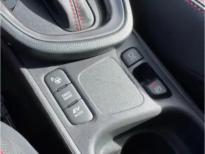 Photo 19 Toyota Yaris Gén. I Ph1 GR Sport 5