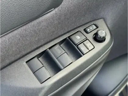 Photo 28 Toyota Yaris Gén. I Ph1 GR Sport 5