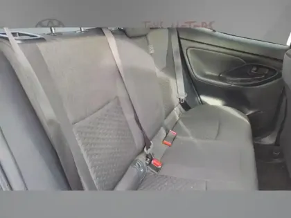 Photo 12 Toyota Yaris Hybride 1.5 HYBRID 116H DESIGN