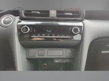 Photo 18 Toyota Yaris Hybride 1.5 HYBRID 116H DESIGN