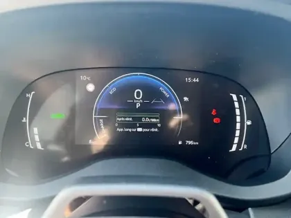 Photo 17 Toyota Yaris Hybride 116H DESIGN PACK MY26