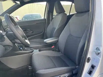 Photo 20 Toyota Yaris Hybride 1.5 HYBRID 130H DESIGN AUTO 2WD