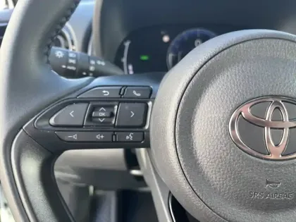 Photo 14 Toyota Yaris Hybride 1.5 HYBRID 130H DESIGN AUTO 2WD