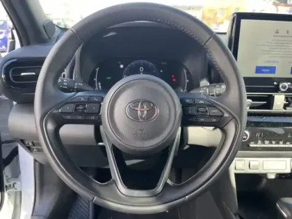 Photo 12 Toyota Yaris Hybride 1.5 HYBRID 130H DESIGN AUTO 2WD