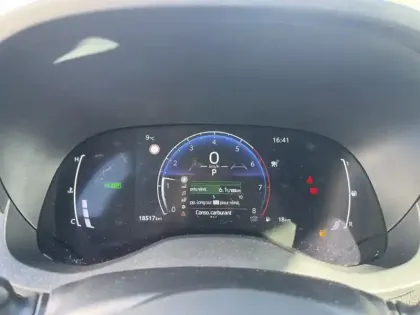 Photo 15 Toyota Yaris Hybride 1.5 HYBRID 130H DESIGN AUTO 2WD