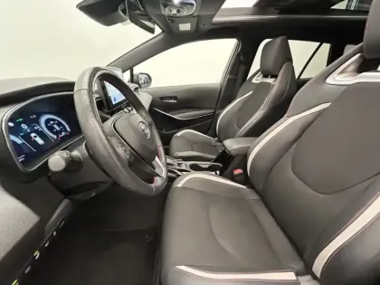 Photo 28 Toyota Corolla Hybride 1.8L 140h GR Sport