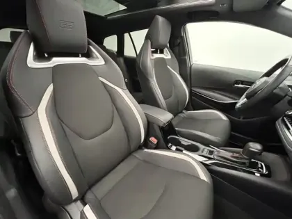 Photo 18 Toyota Corolla Hybride 1.8L 140h GR Sport