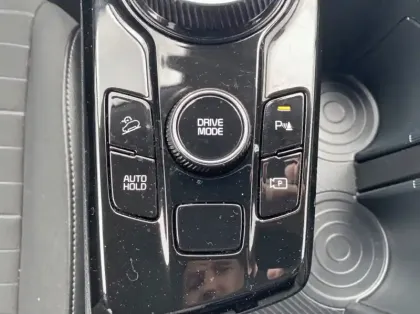 Photo 17 Kia Sportage 1.6 T-GDi 230ch HEV Design BVA6 4x2