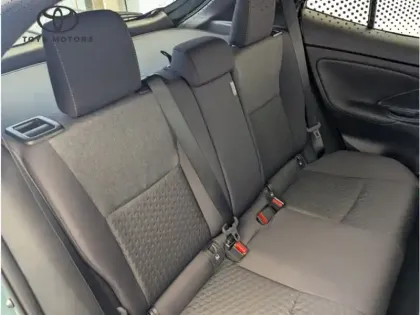 Photo 8 Toyota Yaris Hybride 1.5 HYBRID 116H Design Pack Cargo