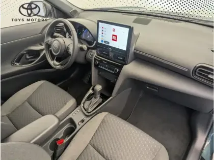 Photo 10 Toyota Yaris Hybride 1.5 HYBRID 116H Design Pack Cargo