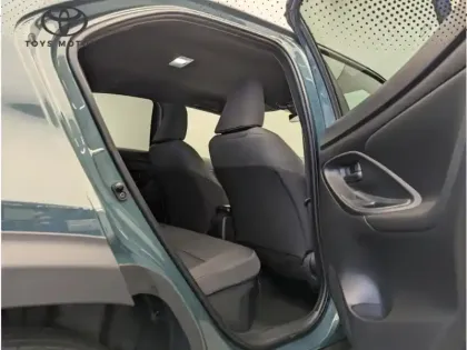 Photo 7 Toyota Yaris Hybride 1.5 HYBRID 116H Design Pack Cargo