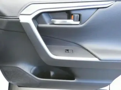 Photo 19 Toyota Rav4 Gén. V Ph1 Dynamic Business 5