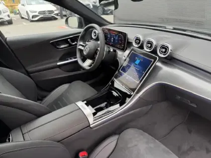 Photo 9 Mercedes Classe C Gén. V (W206) Ph1 AMG Line + 4