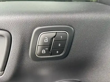 Photo 25 Ford Kuga 2.5 Duratec 180ch Hybrid FlexiFuel Active X Powershift