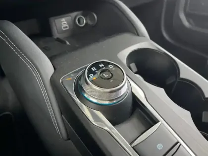 Photo 7 Ford Kuga 2.5 Duratec 180ch Hybrid FlexiFuel Active X Powershift