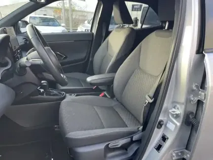 Photo 9 Toyota Yaris Hybride 1.5 HYBRID 116H DESIGN AUTO 2WD