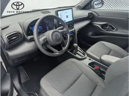 Photo 7 Toyota Yaris Hybride 1.5 HYBRID 130H Design Pack Cargo