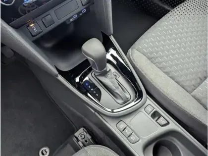 Photo 19 Toyota Yaris Hybride 1.5 HYBRID 130H Design Pack Cargo