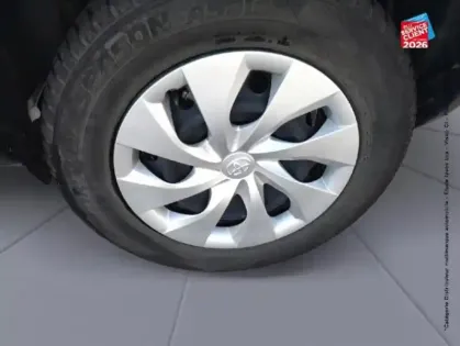 Photo 9 Toyota Yaris Gén. I Ph1 Dynamic 5