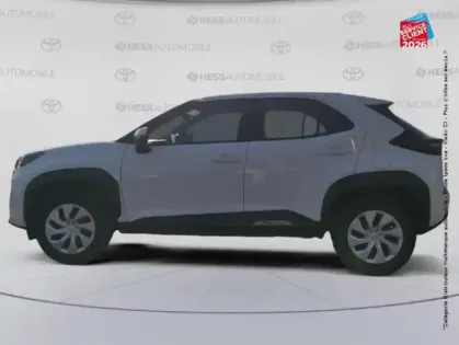 Photo 8 Toyota Yaris Gén. I Ph1 Dynamic 5