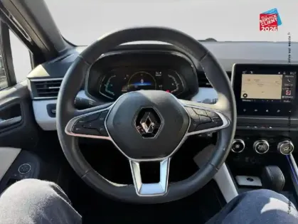 Photo 11 Renault Clio  1.6 E-Tech hybride 145ch Techno