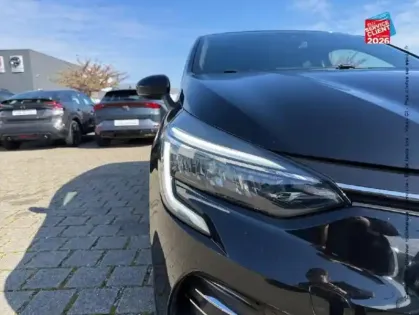 Photo 12 Renault Clio  1.6 E-Tech hybride 145ch Techno