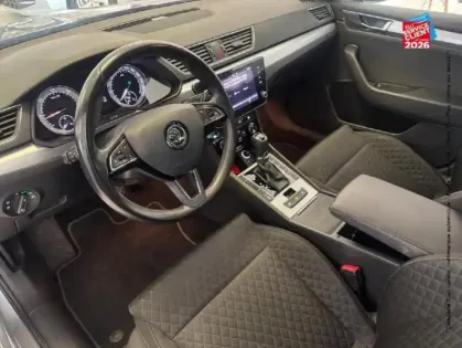 Photo 14 Skoda Superb Gén. III Ph1 Business 5