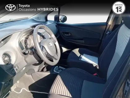 Photo 15 Toyota Yaris  100h Dynamic 5p