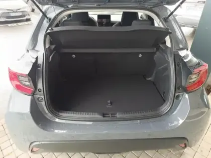 Photo 8 Toyota Yaris Gén. IV Ph1 NG Design 5