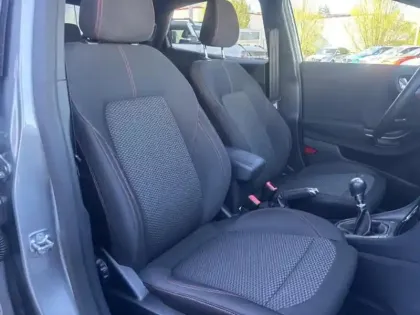 Photo 10 Ford Puma Gén. II Ph1 ST-Line Design 2 5