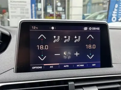 Photo 14 Peugeot 3008 Gén. II Ph1 GT Line 5