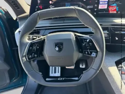 Photo 11 Peugeot 3008  1.2 Hybrid 145ch GT e-DCS6