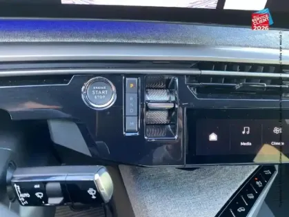 Photo 29 Peugeot 3008  1.2 Hybrid 145ch GT e-DCS6 Camera GPS CarPlay