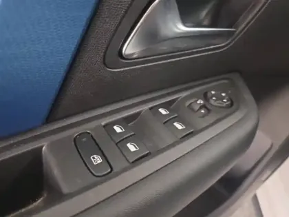 Photo 10 Citroën C4 Gén. III Ph1 Shine 5