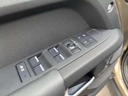 Photo 9 Land rover Defender  110 2.0 P300e PHEV X-Dynamic HSE