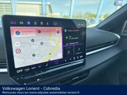 Photo 22 Volkswagen T-roc  1.5 eTSI 150ch R-Line DSG7