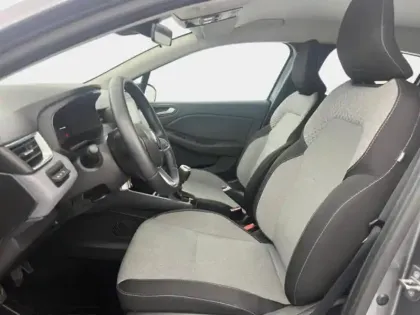 Photo 13 Renault Clio Gén. V (BJA) Ph2 Evolution 5