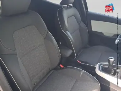 Photo 19 Renault Clio  1.0 TCe 90ch Techno