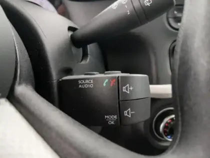 Photo 5 Renault Twingo Gén. III (C07) Ph2 NG Authentic 5