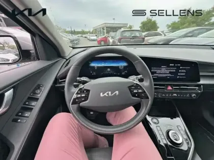 Photo 8 Kia Niro  1.6 GDi 141ch HEV Premium DCT6