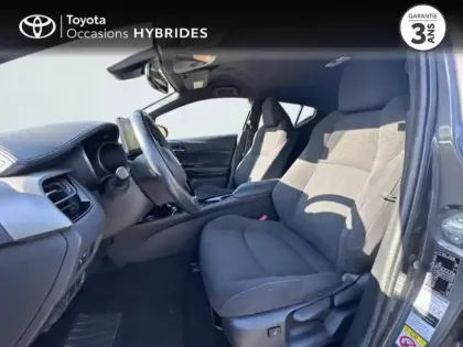 Photo 25 Toyota C-HR  122h Edition 2WD E-CVT RC18