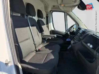 Photo 19 Peugeot Boxer  Fg 335 L2H2 2.2 BlueHDi S&S 120ch Asphalt