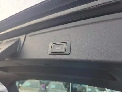 Photo 13 Audi A4 Gén. V (B9) Ph2 Design 5