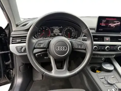 Photo 34 Audi A4  Avant 40 TFSI 190ch Design S tronic 7