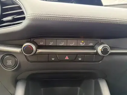 Photo 14 Mazda Mazda3 Gén. IV Ph1 Base 5