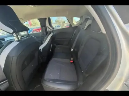 Photo 10 Renault Captur  1.6 E-Tech hybride 145ch Intens -21