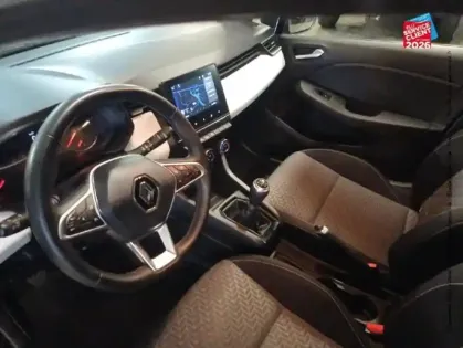 Photo 14 Renault Clio Gén. V (BJA) Ph2 Evolution 5