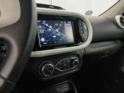 Photo 13 Renault Twingo Gén. III (C07) Ph2 Intens 5