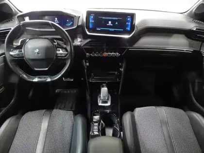 Photo 9 Peugeot 208 Gén. II Ph1 NG GT 5