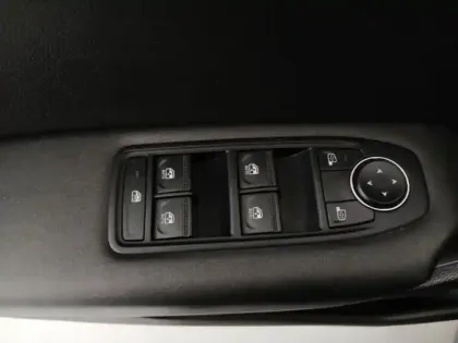 Photo 10 Renault Captur Gén. II (HJB) Ph1 NG Evolution 5